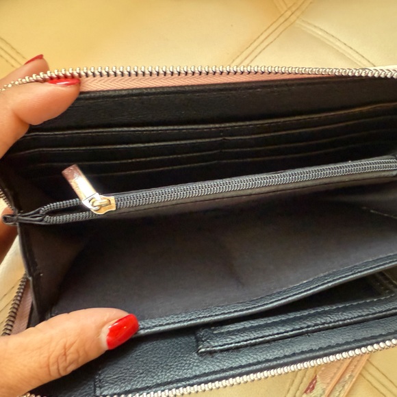 Betsey Johnson Pink Dog Patterned wallet Wristlet - Picture 4 of 7